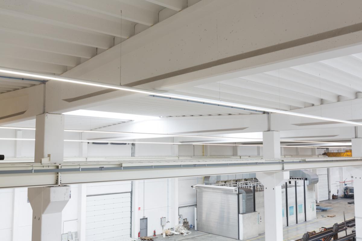 Verlichtingslijnen Trilux E-Line helder